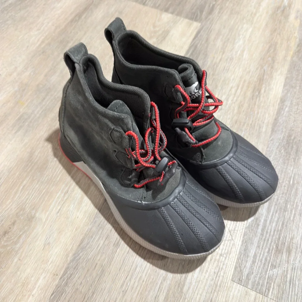 SOREL OUT N ABOUT™ III Classic Waterproof Boots Gray Black‎ Red Women's 7 NWOT